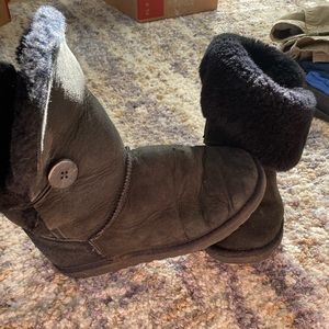 Black UGG Bailey Button short boots